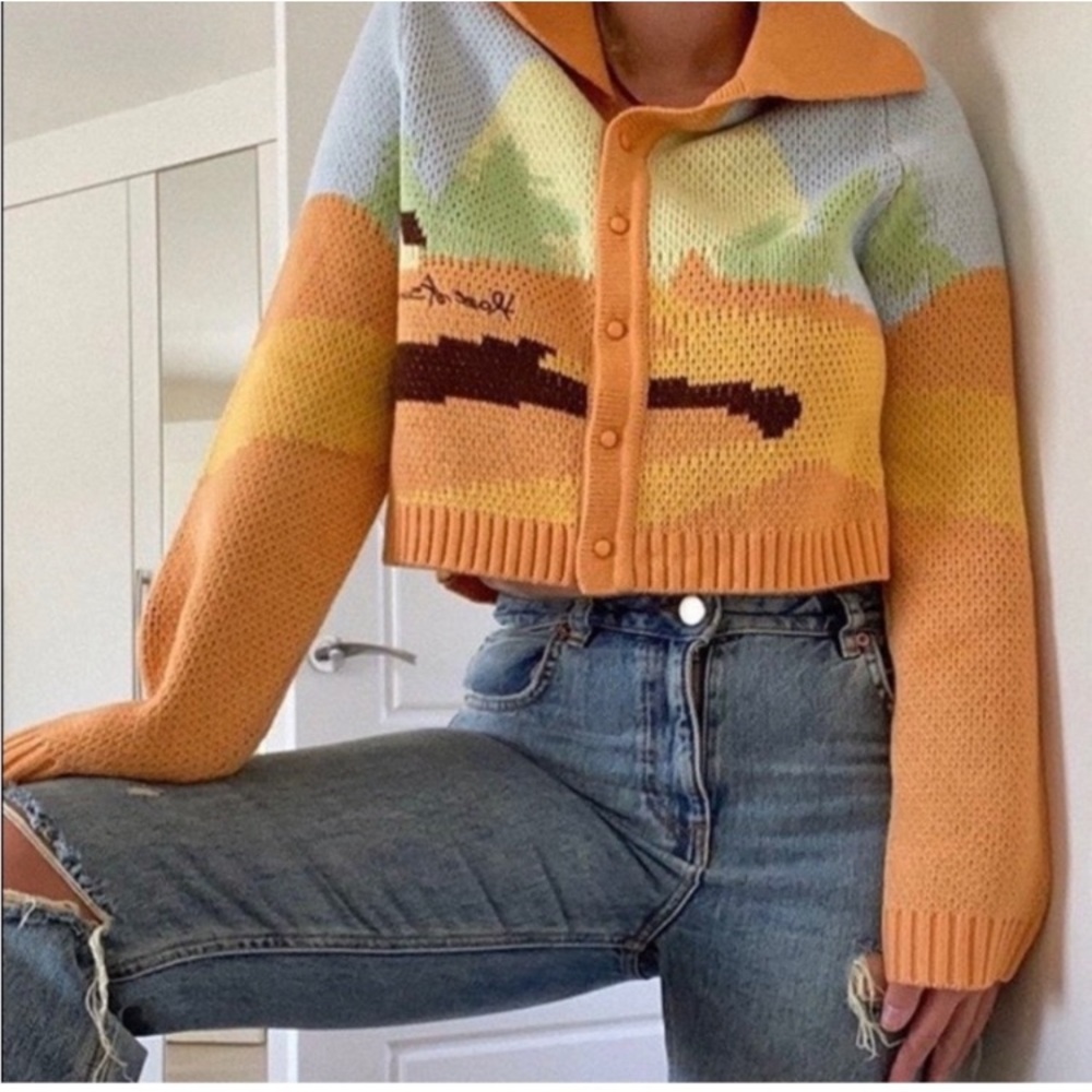 House of Sunny Daybreak Cropped Button Up Cardigan - Picture 3 of 15